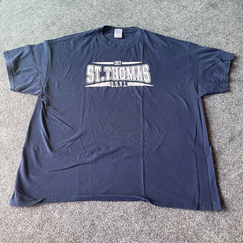 Gildan 100% cotton preshrunk T-shirt St. Thomas Logo Navy Blue  2XL